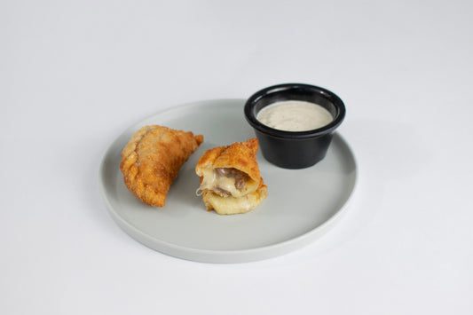 Empanada de Arrachera con Queso